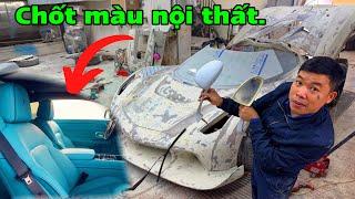 Chốt màu nội thất cho Koenigsegg Jesko hoàn thiện phần mặt gương.