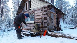 Life Alone in the Forest, Off grid Cabin Far North, Tiny House in the Woods. The Full film.