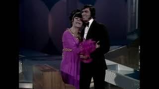 Jo Anne Worley likes Engelbert Humperdinck!