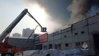 Пожар на складе в "Тихих Зорях" в Красноярске