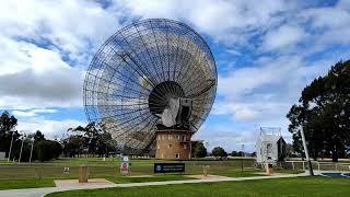 Parkes CSIRO Radio telescope (The Dish) on the move