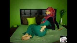 Hijabi Woman Twerking!! Sexy Arab  Lebanese Twerk  NEW    ZEHRA   YouTube