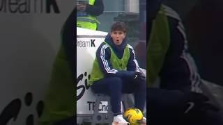 The ballboy's reaction to Nico Paz 