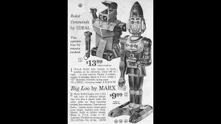 Large Plastic robots , Vintage and New, in the RobotHut 2020