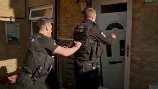 Police Interceptors: Officers on the spot to tackle suspected drug offender