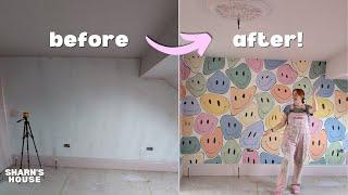 DIY WALLPAPER MURAL - How to hang patterned wallpaper | Sharn's House