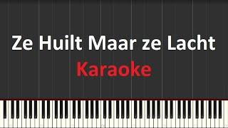 Ze Huilt Maar Ze Lacht - Maan - Karaoke