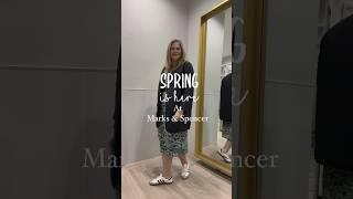 Spring is slowly coming to @marksandspencer #size20 #marksandspencer #plussizeoutfitideas #newin