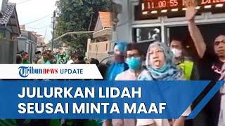 Ekspresi Emak-emak di Cirebon seusai Minta Maaf dan Digeruduk Ratusan Ojol, Malah Julurkan Lidah