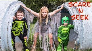 PJ Masks Assistant and Ryan Batboy Play Scare n Seek Halloween Game