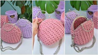 Vintage crocheted handbag on a clasp with a beautiful pattern Винтажная вязаная сумочка на фермуаре