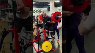 Alexander Lugovoy, no Torneio Memorial Kagansky. 390 kg ....