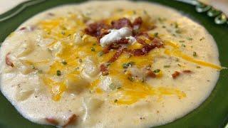 DELICIOUS Creamy Loaded Potato Soup