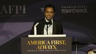 Vivek Ramaswamy says he and Elon Musk are set up for 'mass deportations' of 'unelected bureaucrats'