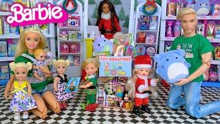 Barbie & Ken Doll Family Toy Shopping - Toddlers Donate Christmas Toys