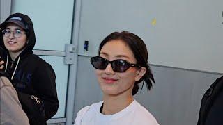 Twice Park Ji-hyo 박지효 arrival @ Charles de Gaulle Airport in Paris for the Ami PFW Event