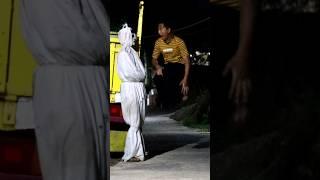 Prank pocong terlucu #funny #pranksetan #funnyprank #ghost #prankkuntilanak #prank #comedy