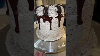 Now I’m craving cake! #cake #yummy #food #dessert #vlog #chocolate #homemade