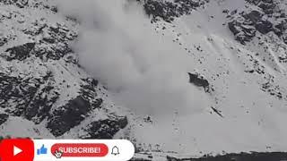 фаромадани"Тарма"аз баланд Куххо"Лавина"спускается с высоких Гор Avalanche descending from high moun