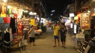 Street life in Chiang Khan