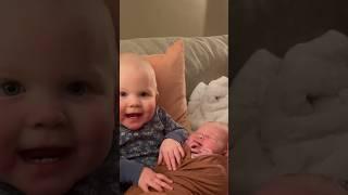 14-month-old big sister has priceless reaction to meeting newborn little sister ️️