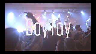 LÜT - "BoyToy" Live @ Mackhallen 2017