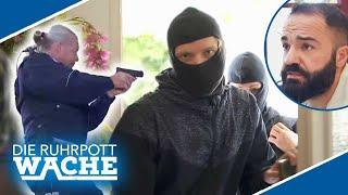 Polizei STÜRMT das HAUS ​ Maskierte Gangster überfallen Haushaltshilfe | Die Ruhrpottwache | SAT.1