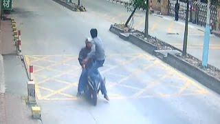 Trucker kicks thief off speeding motorbike to retrieve stolen phone