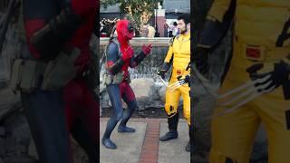 Deadpool meets Wolverine at Comic-Con ️ #deadpool #wolverine #comiccon