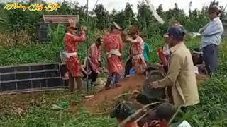 Performing the Turtle Dance Ceremony of the Red Dao Ethnic Group