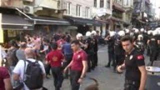 Police briefly allow Istanbul Pride gathering