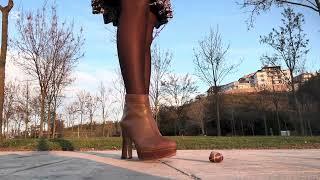 Yolda bulduklarım-4/#asmrvideo #asmrcrushing #feets #foot #heels #asmr #public