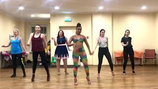 Ana Arruda - Samba no Pé Class