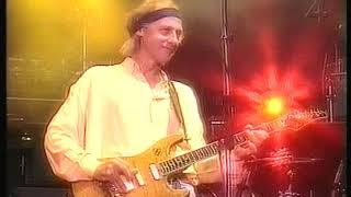 Dire Straits - Sultans of swing - Live [AMAZING SOLO by Mark Knopfler] Basel 1992