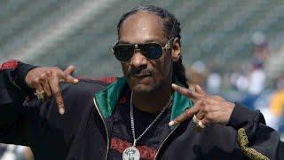 Snoop Dogg - Gang Signs (feat. Mozzy) [Official Music Video]