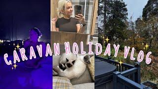 WE TOOK OUR CATS ON HOLIDAY WITH US! | HOT TUB BREAK AWAY | HARRIET MILLS