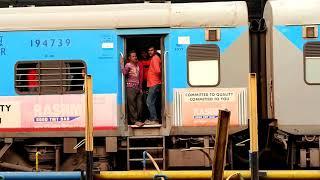 12871 / 12872 इस्पात एक्सप्रेस सुपरफास्ट kolkata to titlagarh  #ispat express #12871 #12872