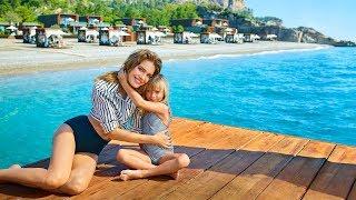 Maxx Royal Resorts - New Campaign featuring Natalia Vodianova