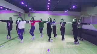 [Requested] [Refixed] TWICE "Heart Shaker" Dance Video (Practice Room Ver.) in Green Lowers