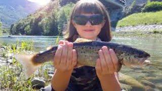 Girl with trout video - twitter trout video Reddit - trout girl video