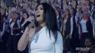 Anggun performing Chanter with 2000 Choirs