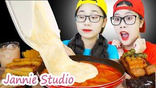 ASMR Spicy Tteokbokki Mozzarella Cheese Fried 매콤한 떡볶이 모짜렐라 치즈 Jannie Studio 재니