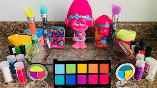 ''THEME SERIES'' TROLLS (MIXING MAKEUP GLITTER CLAY INTO SLIME)