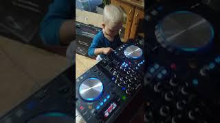 NATAN OKRZESIK (22 months from born) - First mixing in live!