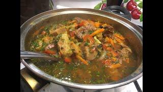 Тушёная говядина с овощами     Beef stew with vegetables