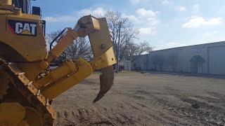 How to operate a Cat Bulldozer (Basics)