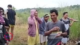 Truck Mengangkut Pasir Terjebak di Cipamali Bantarwaru,Kec.Bantarkawung,Brebes