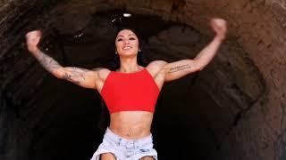 Nathalie Nichols I Love To Flex - Female Bodybuilding - #female #NathalieNichols