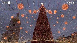 Natale, a Kiev spettacolo di luci e colori