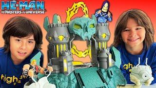 Dani y Evan y la Caja Secreta y Misteriosa de HE-MAN y los Masters del Universo